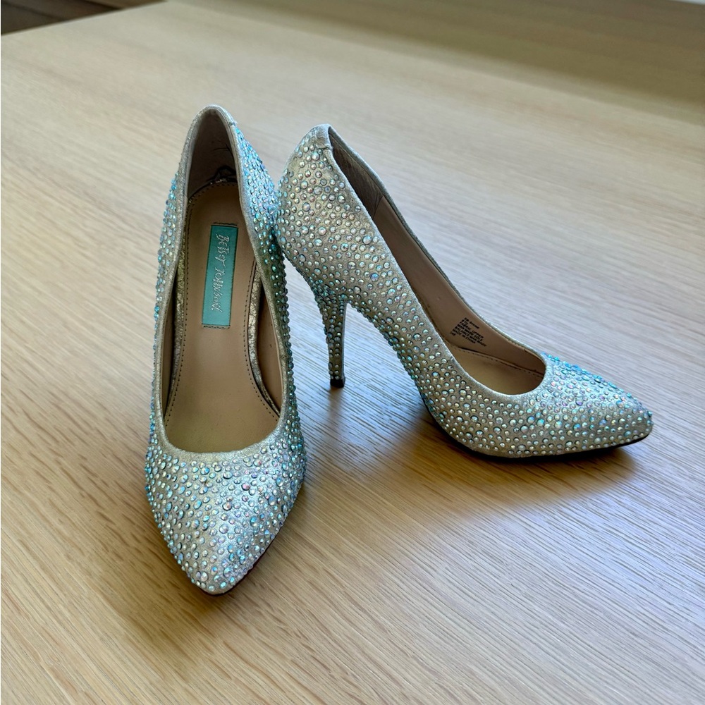 Betsey Johnson 4” heels 6.5 size 6 diamond white Heels 💎 rhinestone heels